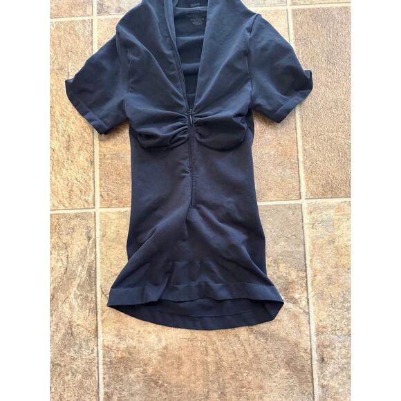 Skims Seamless Sculpt Zip Front T-Shirt Onyx Size XS - Picture 6 of 12